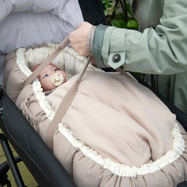Sebra 3 - in - 1 Babynest, Sophora Leaves