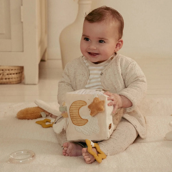 Little Dutch Aktivitetsterning, Newborn