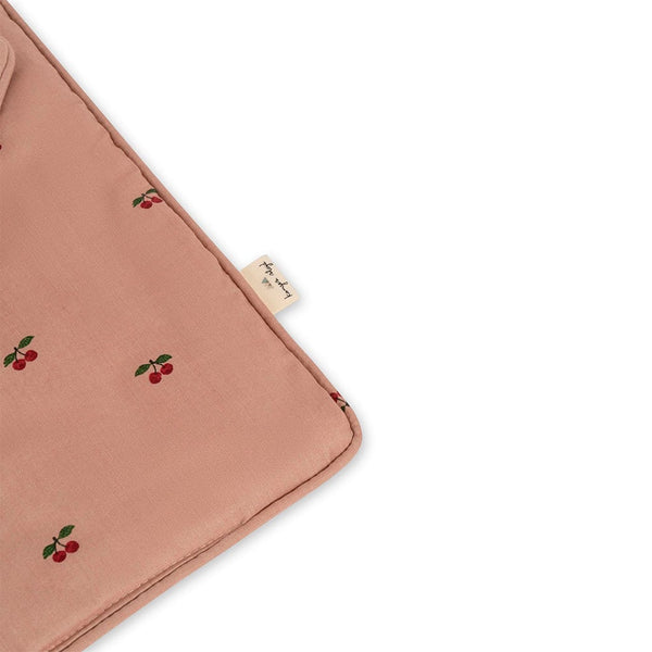 Dukkesengetøj i Cherry Blush