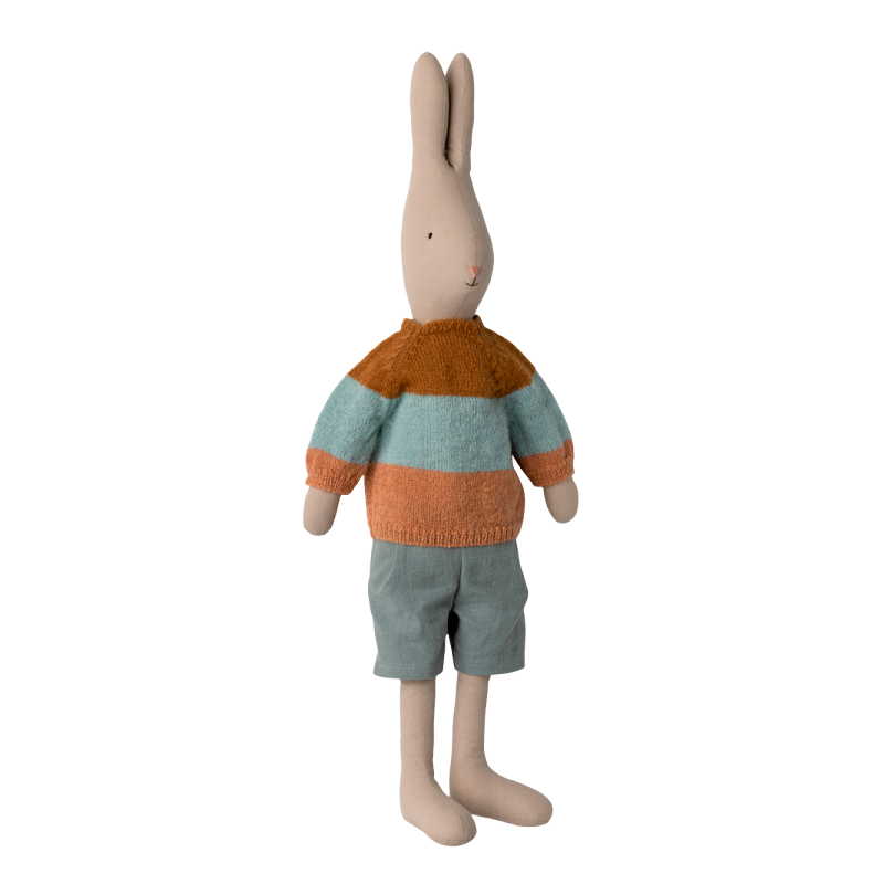 01_16-3503-00_Maileg-kanin-stoerrelse-5-troeje-og-shorts.png