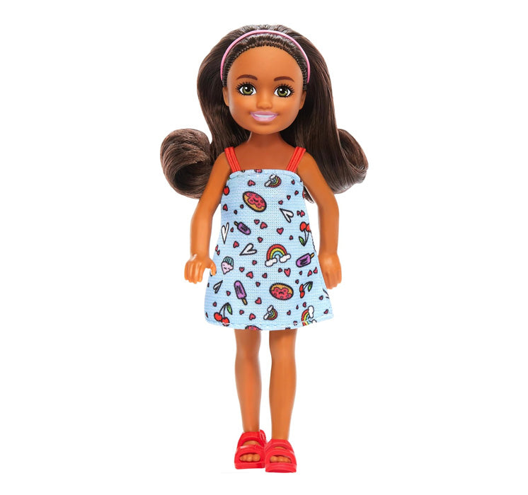 01_Barbie Family & Friends - Club Chelsea, Dukke Med brunt Hår.jpg