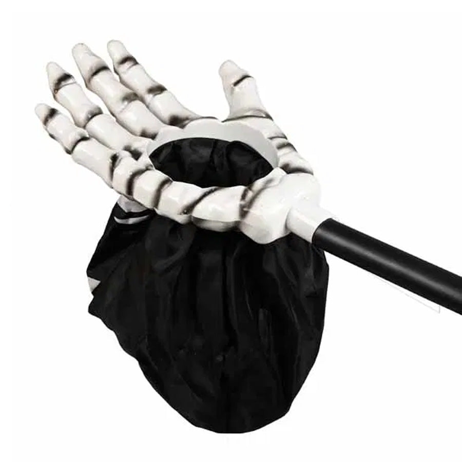 01_Halloween Slik Pose.jpg