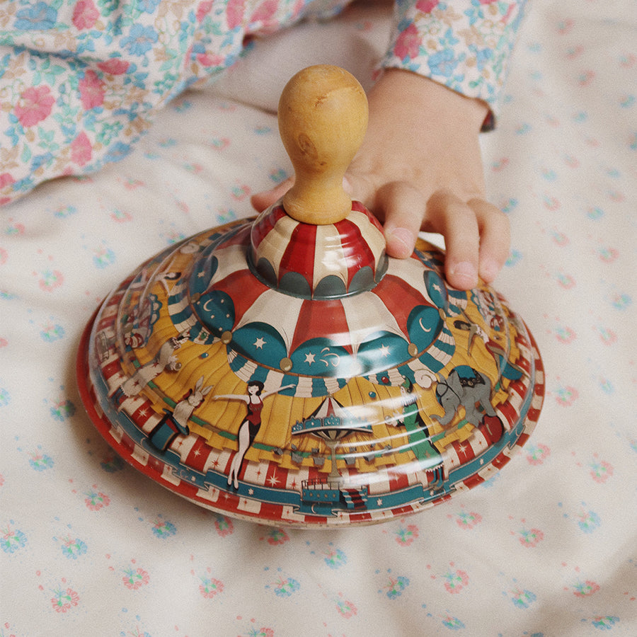 01_Konges Sløjd snurretop.jpg