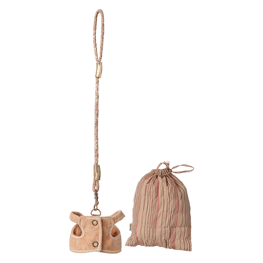 01_Maileg sovende plyskanin tilbehør, sele.jpg