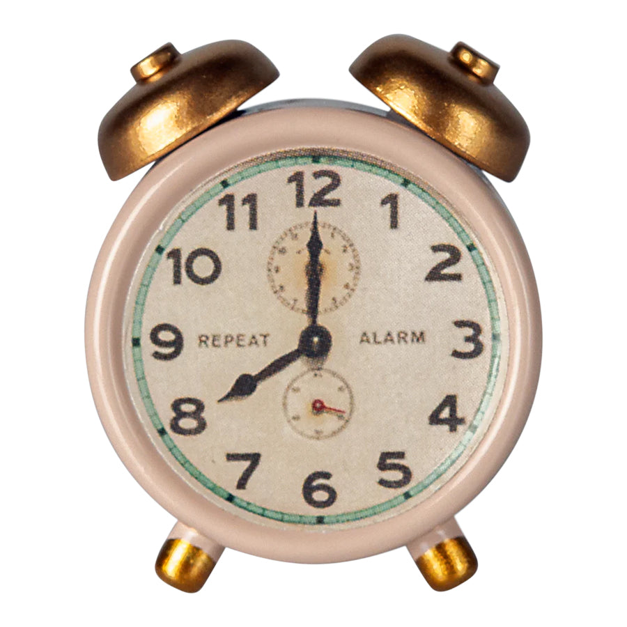 01_Maileg vækkeur, powder.jpg