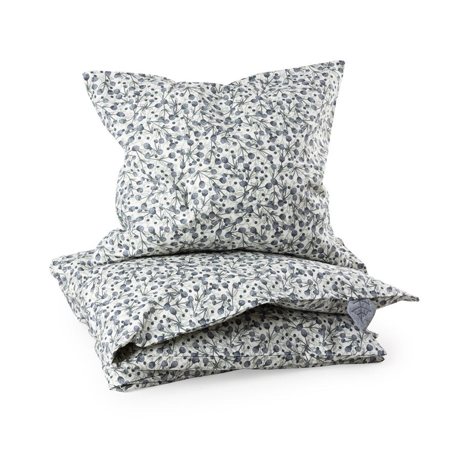 01_Sebra Baby sengetøj, blue olive.jpg