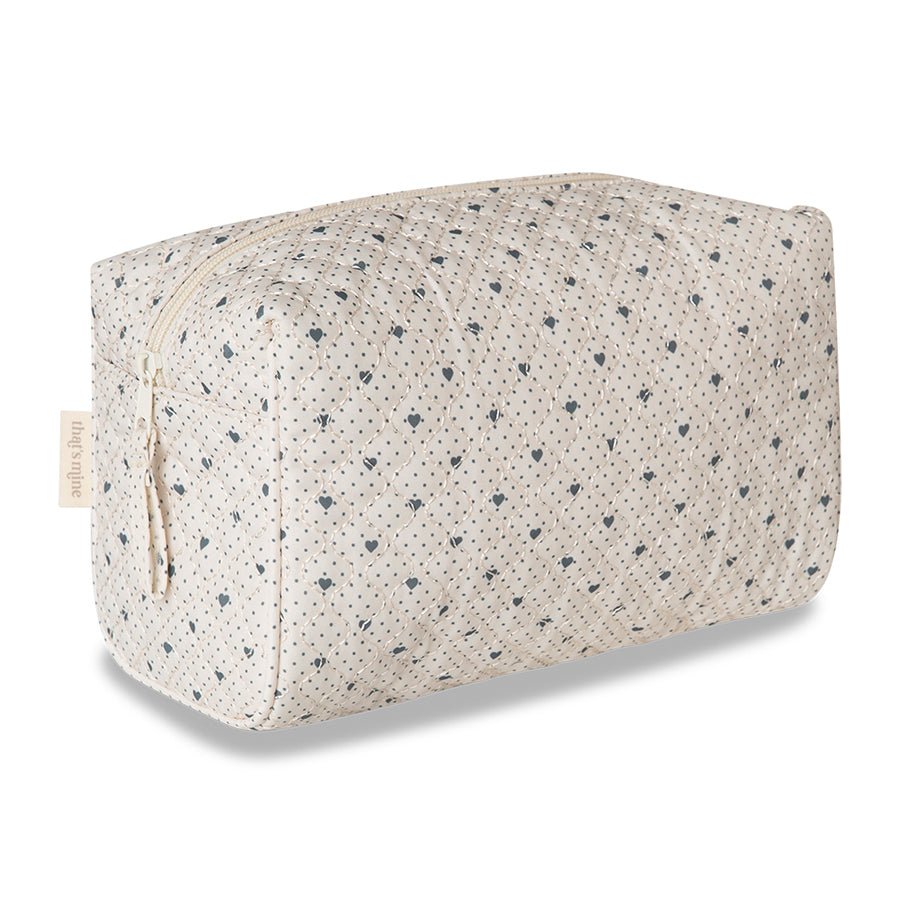 Thats mine Vigga toilet taske, lots of love sky