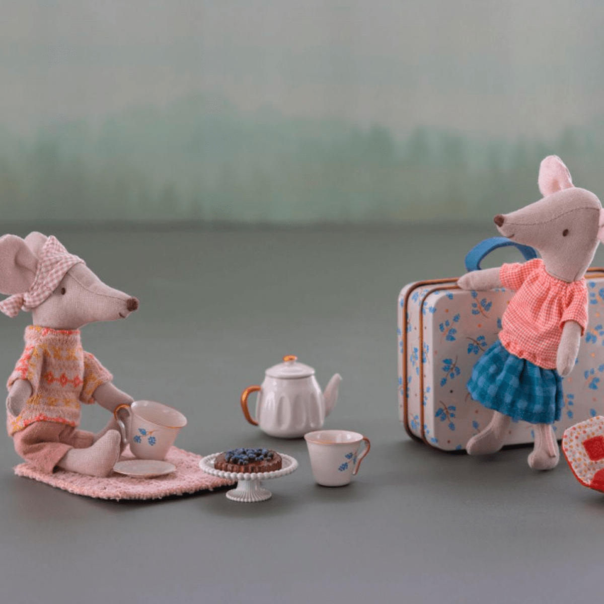 Maileg Eftermiddags hygge, mus - blå madelaine