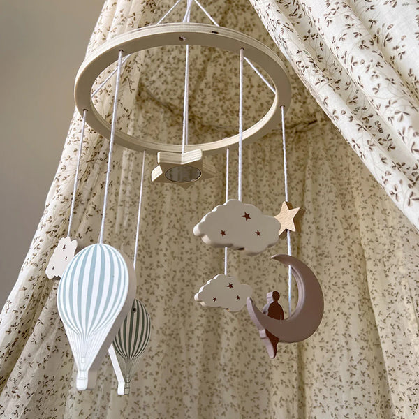 Cam Cam Uro, Dreamland