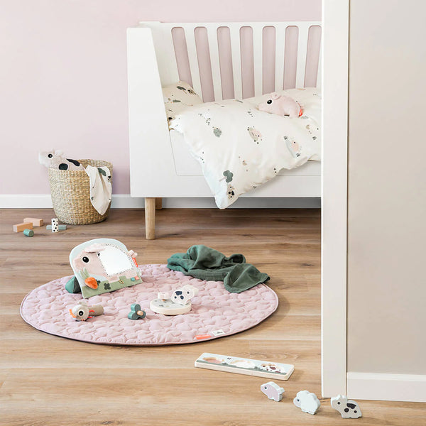 Done by Deer juniorsengetøj, tiny farm sand