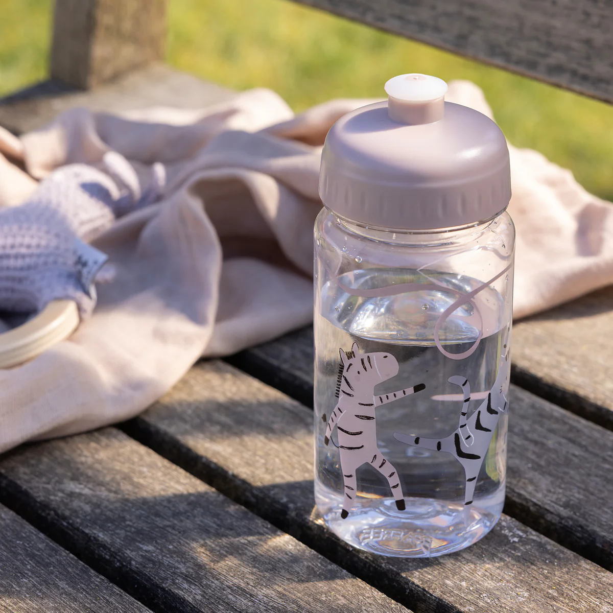 02_Sebra Drikkedunk, teeny toes.png