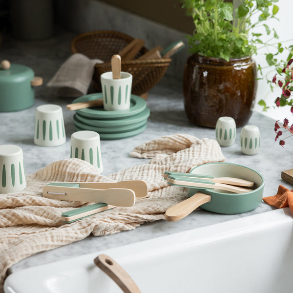 Sebra Spisesæt til 4, træ