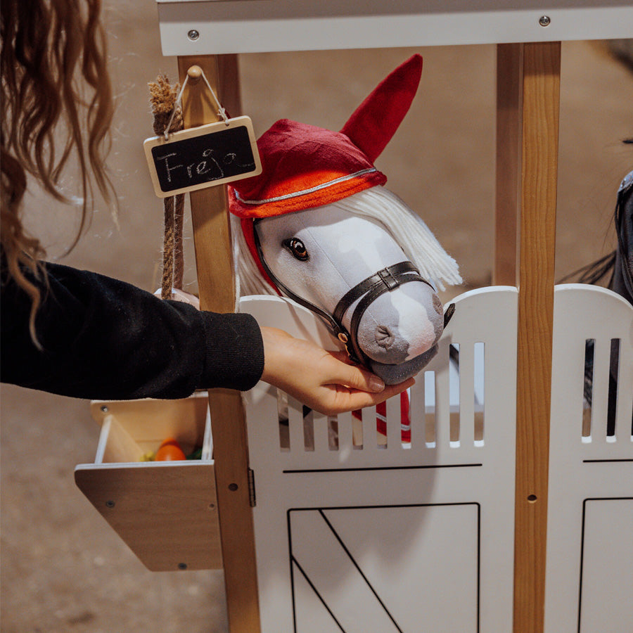 02_byASTRUP® kæphest Sigrid, hvid 1.jpg