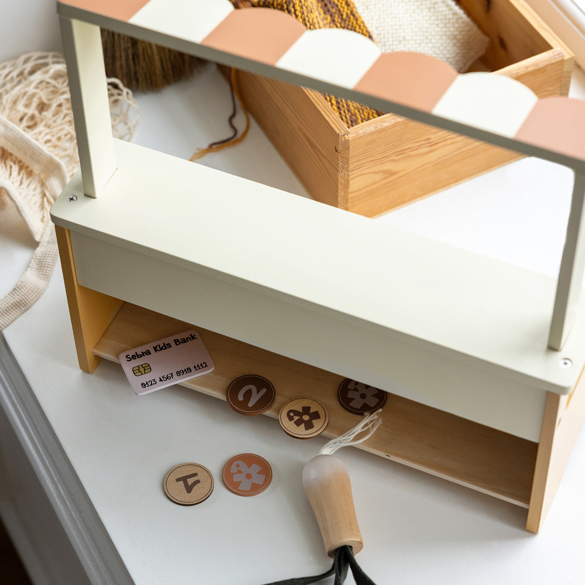 03_Sebra markedsbod i træ.jpg