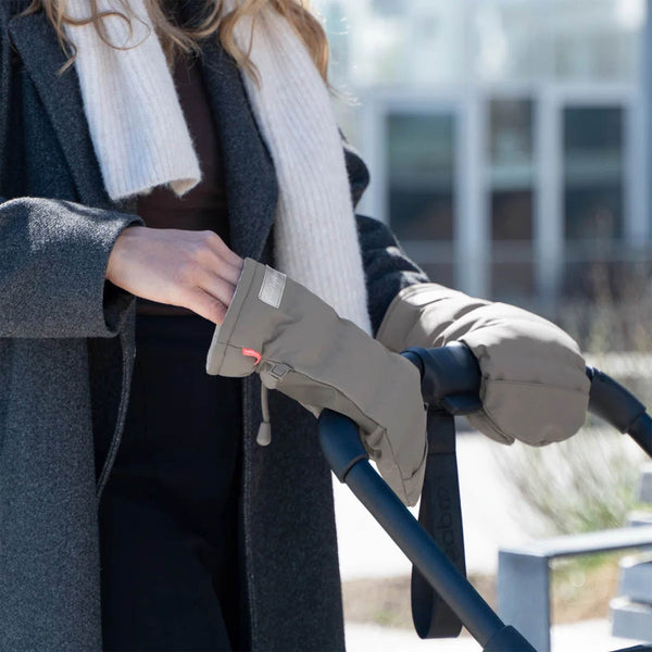 Barnevognshandsker i Taupe