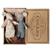 Bedstemor og -Far Mus i Cigaræske