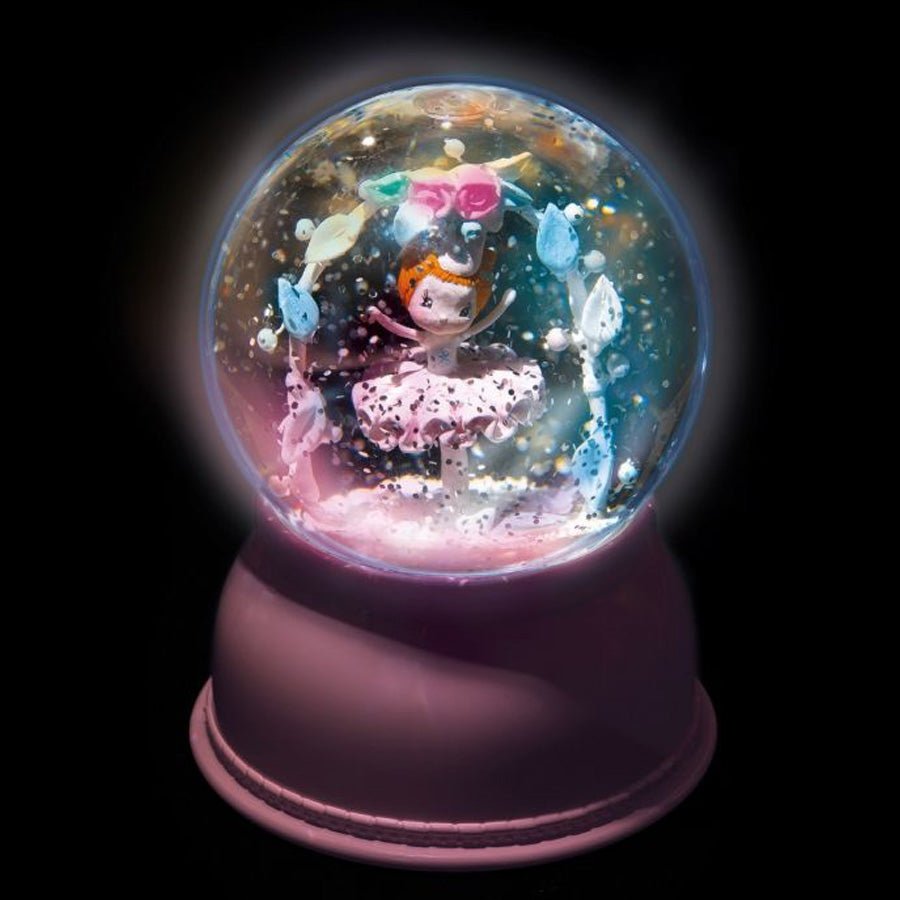 Snekugle med Lys og Ballerina