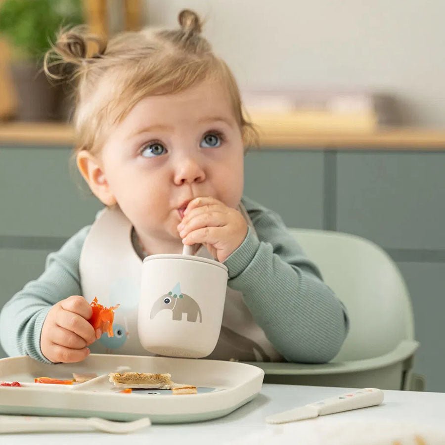 Done by Deer 2 - Pak Silikonekop Med Sugerør, Playground Green