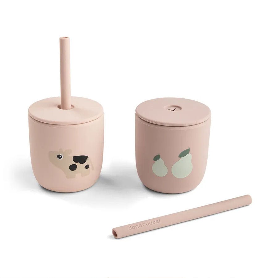 Done by Deer 2 - Pak Silikonekop, Med Sugerør, Tiny Farm Powder