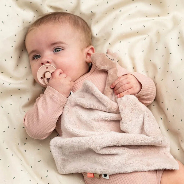 Done by Deer Nusseklud, Raffi Powder