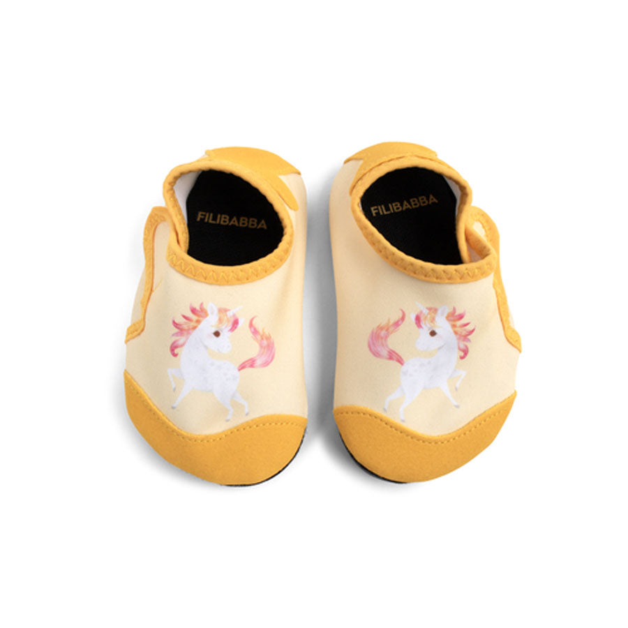 Badesko i Unicorn Shores