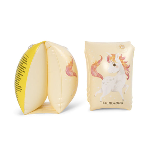 Alfie Badevinger i Unicorn Shores