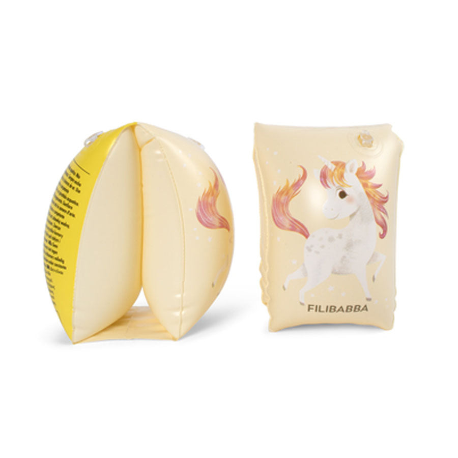 Alfie Badevinger i Unicorn Shores