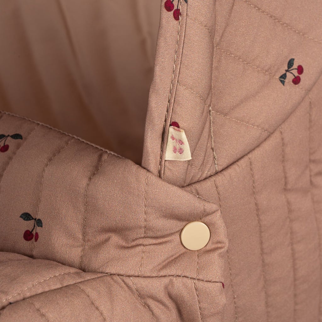 Minnie Dukkevogn i Cherry Blush fra Konges Sløjd