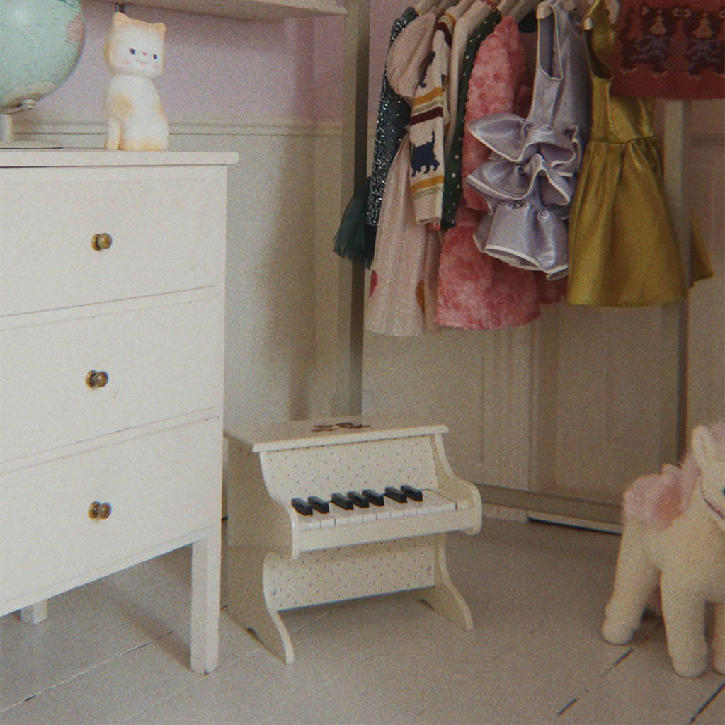 Piano med Teddy Bear