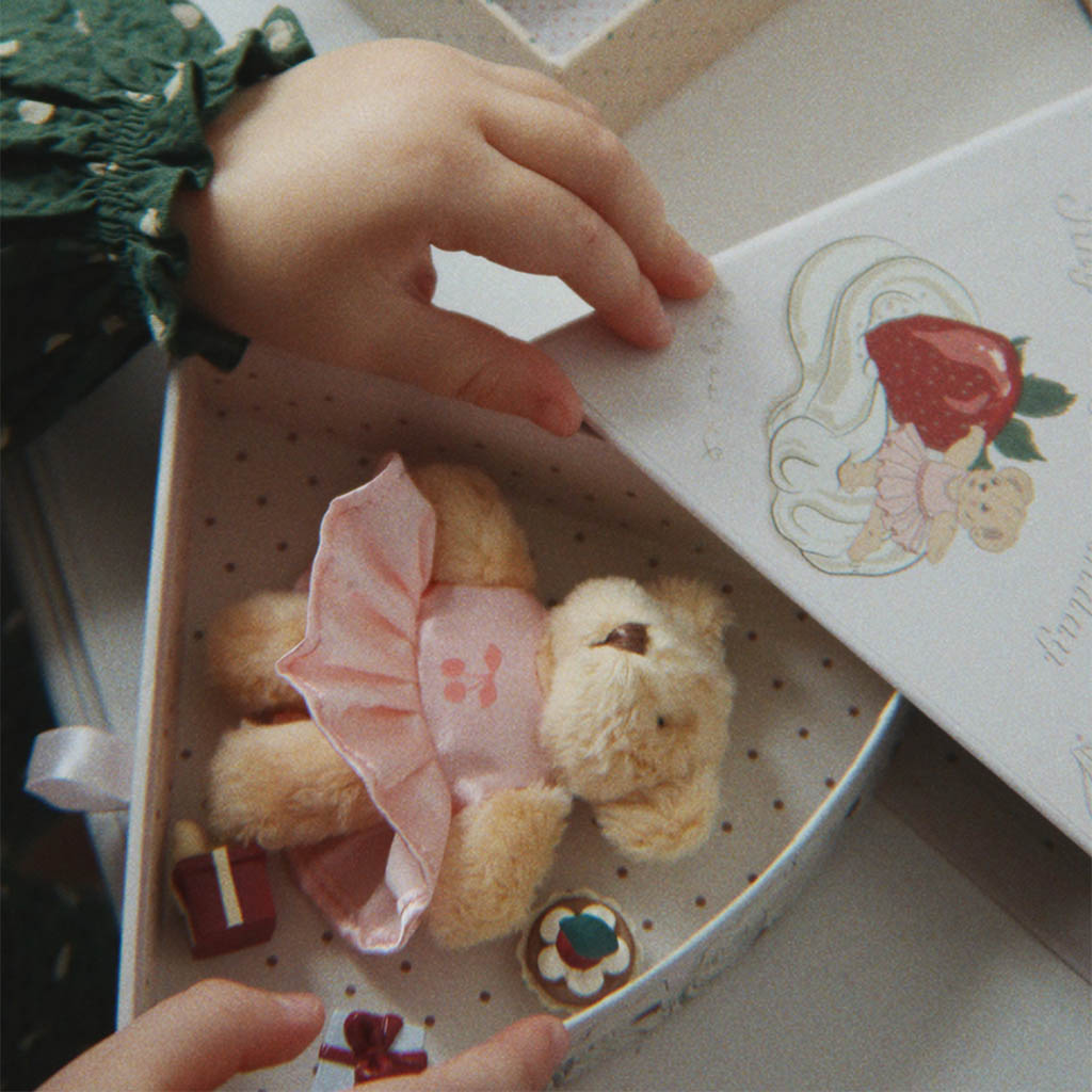 Tiny Teddy Fødselsdag i Cherry